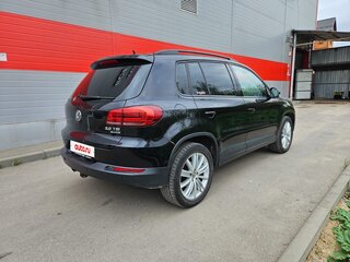 2011 Volkswagen Tiguan I Рестайлинг, чёрный, 1300000 рублей, вид 4