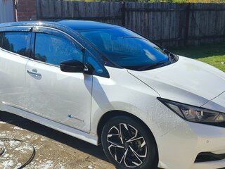 2018 Nissan Leaf II (ZE1), белый, 1680000 рублей, вид 4