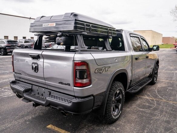 2023 Ram 1500 Quad Cab V, серый, 11400000 рублей - вид 11