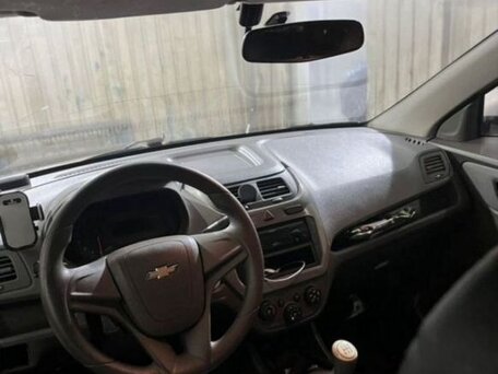 2013 Chevrolet Cobalt II, жёлтый, 250000 рублей, вид 3