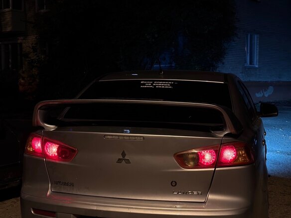2007 Mitsubishi Lancer X, серебристый - вид 3