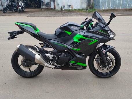 2019 Kawasaki Ninja 400, чёрный, 589000 рублей, вид 1