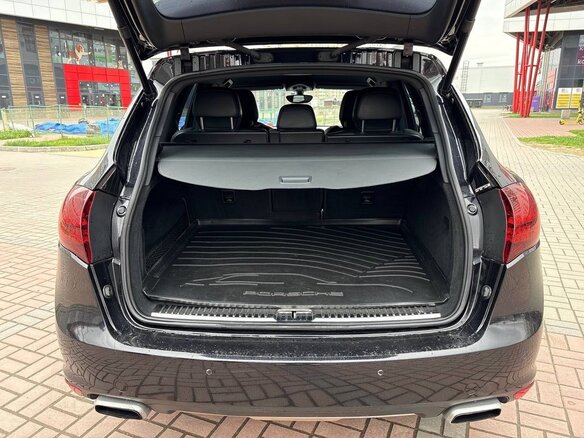 2014 Porsche Cayenne Diesel II (958), чёрный, 2400000 рублей - вид 16