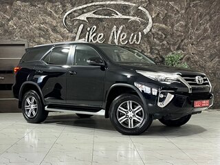 2017 Toyota Fortuner II, чёрный, 3898000 рублей, вид 2
