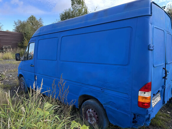 1997 Mercedes-Benz Sprinter, синий, 299999 рублей