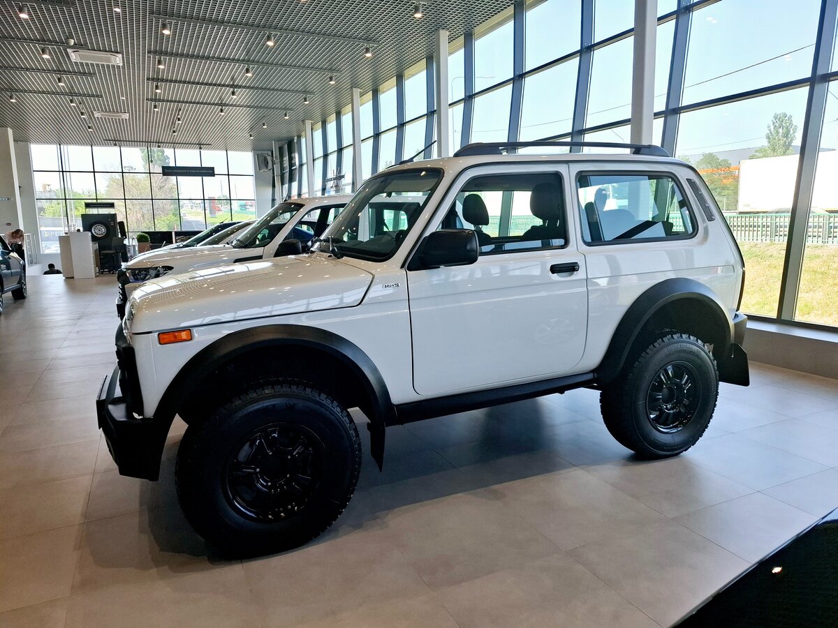 Открыть фотографии: Lada (ВАЗ) Niva Legend I
