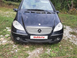 2005 Mercedes-Benz A-Класс 180 II (W169), чёрный, 500000 рублей, вид 1