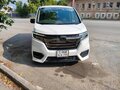 2019 Honda Stepwgn Spada V Рестайлинг, белый, 2450000 рублей - вид 1