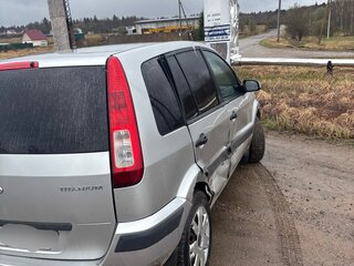 2007 Ford Fusion I Рестайлинг, серебристый, 200000 рублей, вид 3
