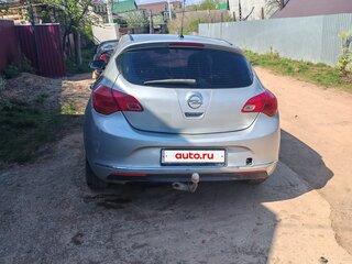 2014 Opel Astra J Рестайлинг, серебристый, 720000 рублей, вид 3
