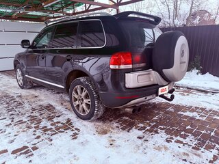 2008 Volkswagen Touareg I Рестайлинг, чёрный, 1050000 рублей, вид 2