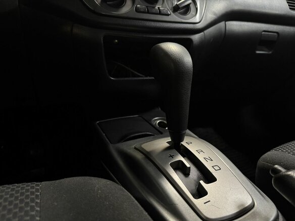 2005 Mitsubishi Lancer IX, серебристый - вид 16