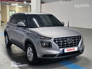 2023 Hyundai Venue I, серебристый, 1537000 рублей, вид 2