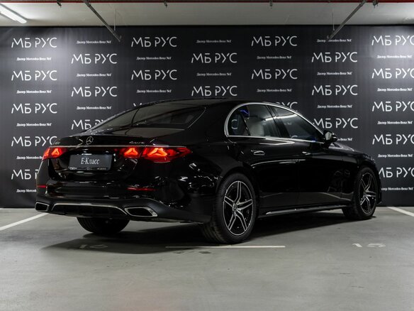 2025 Mercedes-Benz E-Класс 300 VI (W214, S214), чёрный, 9724000 рублей - вид 3