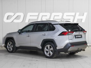 2020 Toyota RAV4 V (XA50), серебристый, 2999000 рублей, вид 2