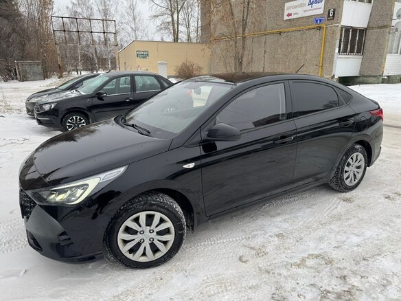 2020 Hyundai Solaris II Рестайлинг, чёрный, 2000000 рублей - вид 8