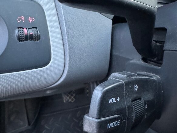 2008 SEAT Ibiza IV, серебристый, 400000 рублей - вид 12