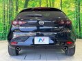 2020 Mazda 3 IV (BP), чёрный, 1435000 рублей - вид 4