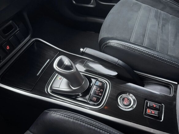 2016 Mitsubishi Outlander PHEV III Рестайлинг 2, серый, 2500000 рублей - вид 20
