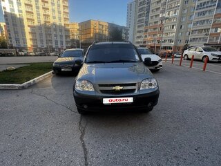 2014 Chevrolet Niva I Рестайлинг, серый, 399000 рублей, вид 1