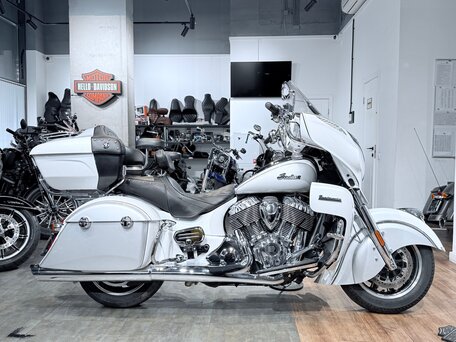 2018 Indian Roadmaster, белый, 1799000 рублей, вид 3