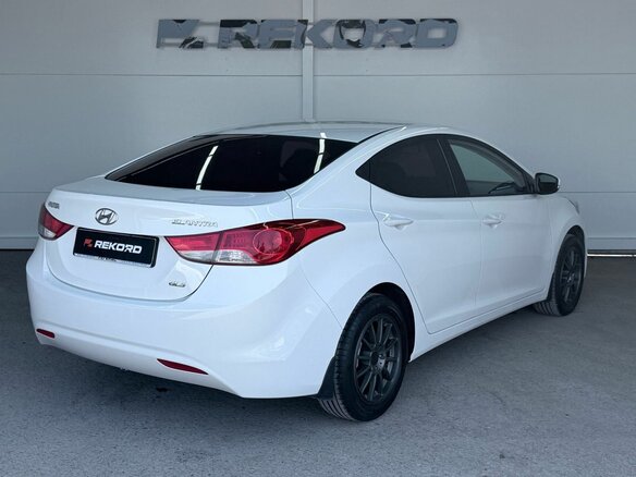 2013 Hyundai Elantra V (MD), белый, 989000 рублей - вид 3