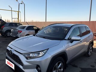 2020 Toyota RAV4 V (XA50), серый, 3250000 рублей, вид 3
