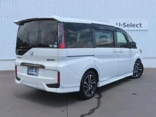 2020 Honda Stepwgn Spada V Рестайлинг, белый, 1580000 рублей, вид 4