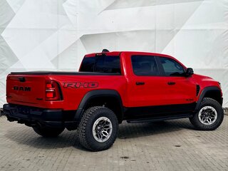 2025 Ram 1500 RHO V Рестайлинг, красный, 11600000 рублей, вид 5