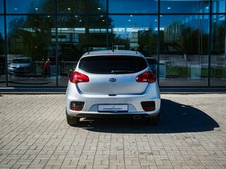 2016 Kia Ceed II Рестайлинг, серебристый, 800000 рублей, вид 4