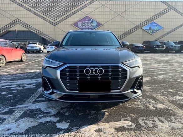2021 Audi Q3 35 TFSI II (F3), серый - вид 2