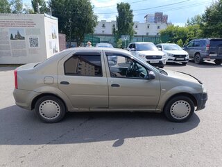2011 Renault Logan I Рестайлинг, бежевый, 180000 рублей, вид 4