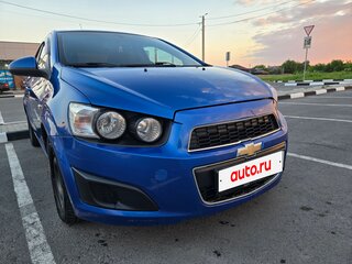 2013 Chevrolet Aveo II, синий, 700000 рублей, вид 2