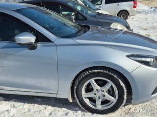 2017 Mazda Axela III Рестайлинг, серый, 950000 рублей, вид 3