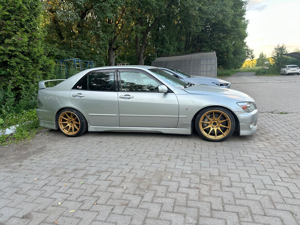 2000 Toyota Altezza, серебристый, 1300000 рублей - вид 1