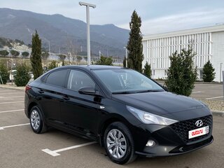 2020 Hyundai Solaris II Рестайлинг, чёрный, 1400000 рублей, вид 3