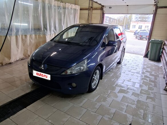2008 Mitsubishi Grandis I, синий, 870000 рублей - вид 2