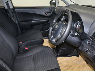 Toyota Ractis II