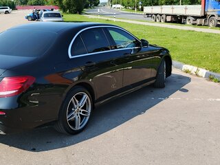2020 Mercedes-Benz E-Класс 200 V (W213, S213, C238), чёрный, 3100000 рублей, вид 4