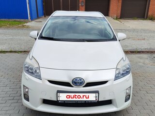 2010 Toyota Prius III (XW30), белый, 800000 рублей, вид 1