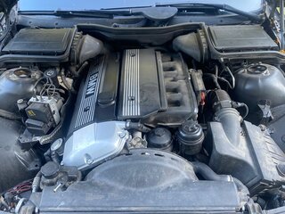2001 BMW 5 серии 520i IV (E39) Рестайлинг, чёрный, 550000 рублей, вид 4