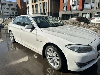 2010 BMW 5 серии 523i VI (F10/F11/F07), белый, 1750000 рублей, вид 4