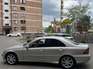 2002 Mercedes-Benz C-Класс 240 II (W203), серый, 750000 рублей, вид 3