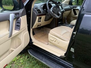2014 Toyota Land Cruiser Prado 150 Series Рестайлинг 1, чёрный, 2800000 рублей, вид 5