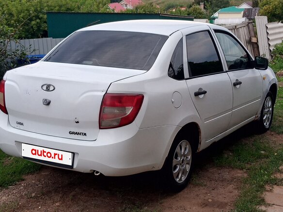 2014 Lada (ВАЗ) Granta I, белый, 210000 рублей - вид 3