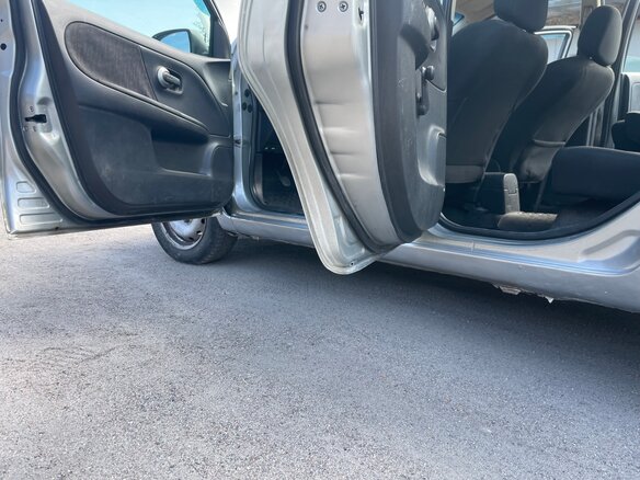 2007 Nissan Note I, серебристый, 299999 рублей - вид 9