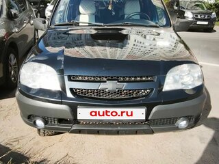 2011 Chevrolet Niva I Рестайлинг, чёрный, 525000 рублей, вид 1