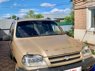 2004 Chevrolet Niva I, золотистый, 210000 рублей, вид 2