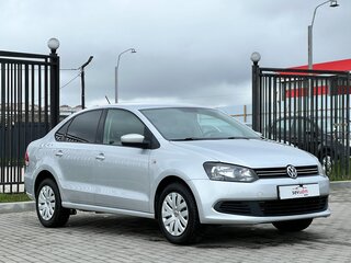 2015 Volkswagen Polo V, серый, 1297000 рублей, вид 2