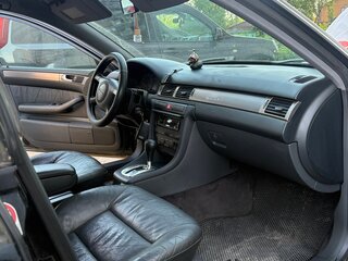 1999 Audi A6 II (C5), чёрный, 440000 рублей, вид 5